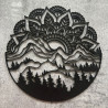 DEKORACE NA STĚNU - MANDALA V HORÁCH